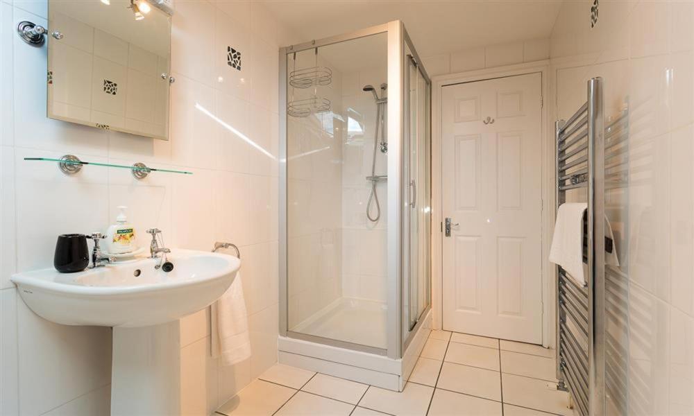 Woodside West Villa Боунес он Уиндърмиър Екстериор снимка