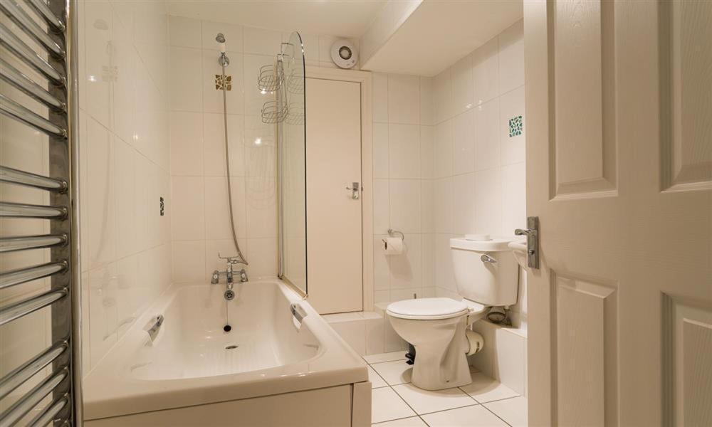Woodside West Villa Боунес он Уиндърмиър Екстериор снимка